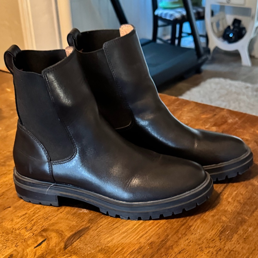 MADEWELL Chelsea Boots. Worn 3 times